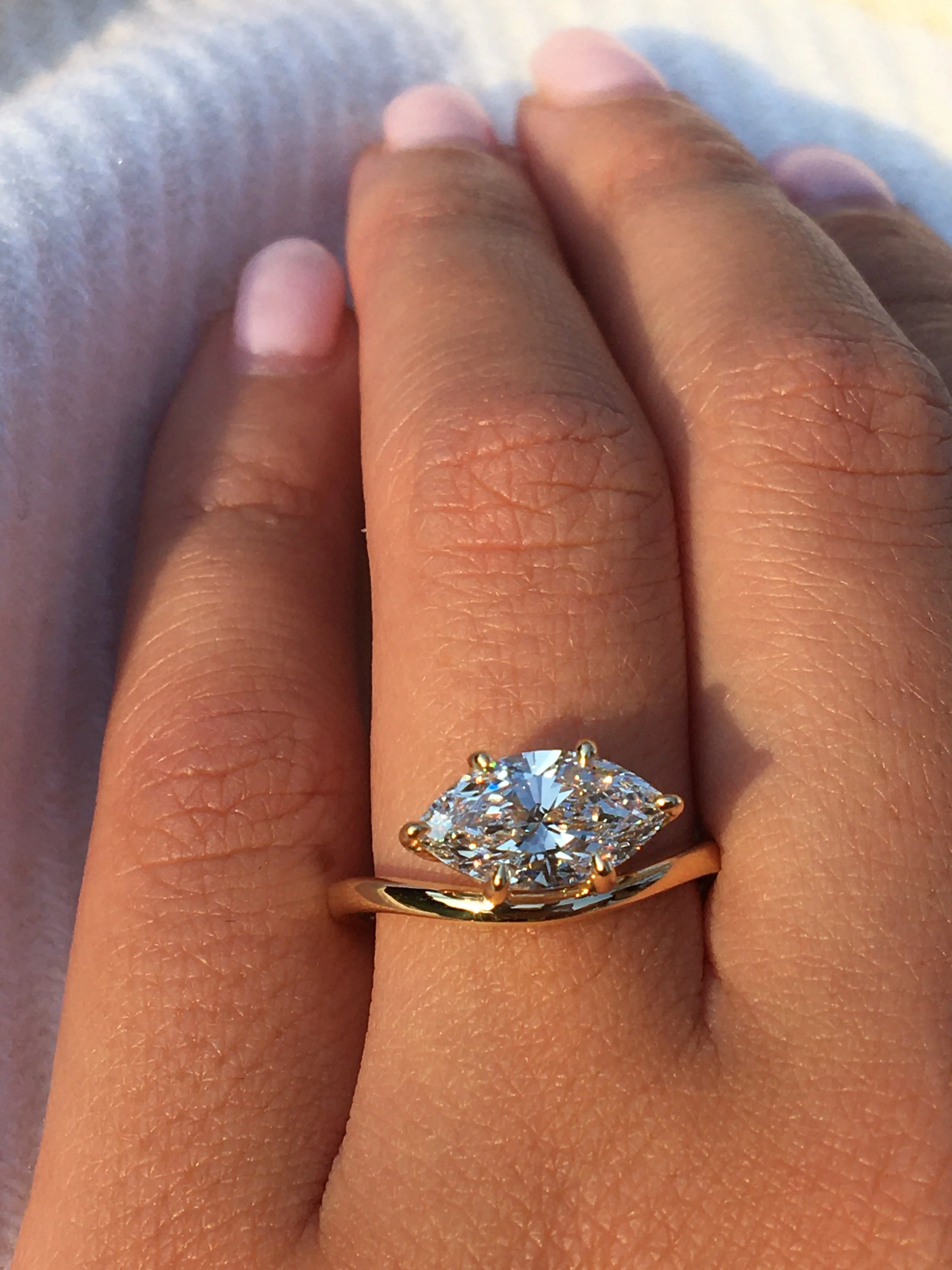 Curved Odyssey Marquise Cut Diamond Engagement Ring - Image 3