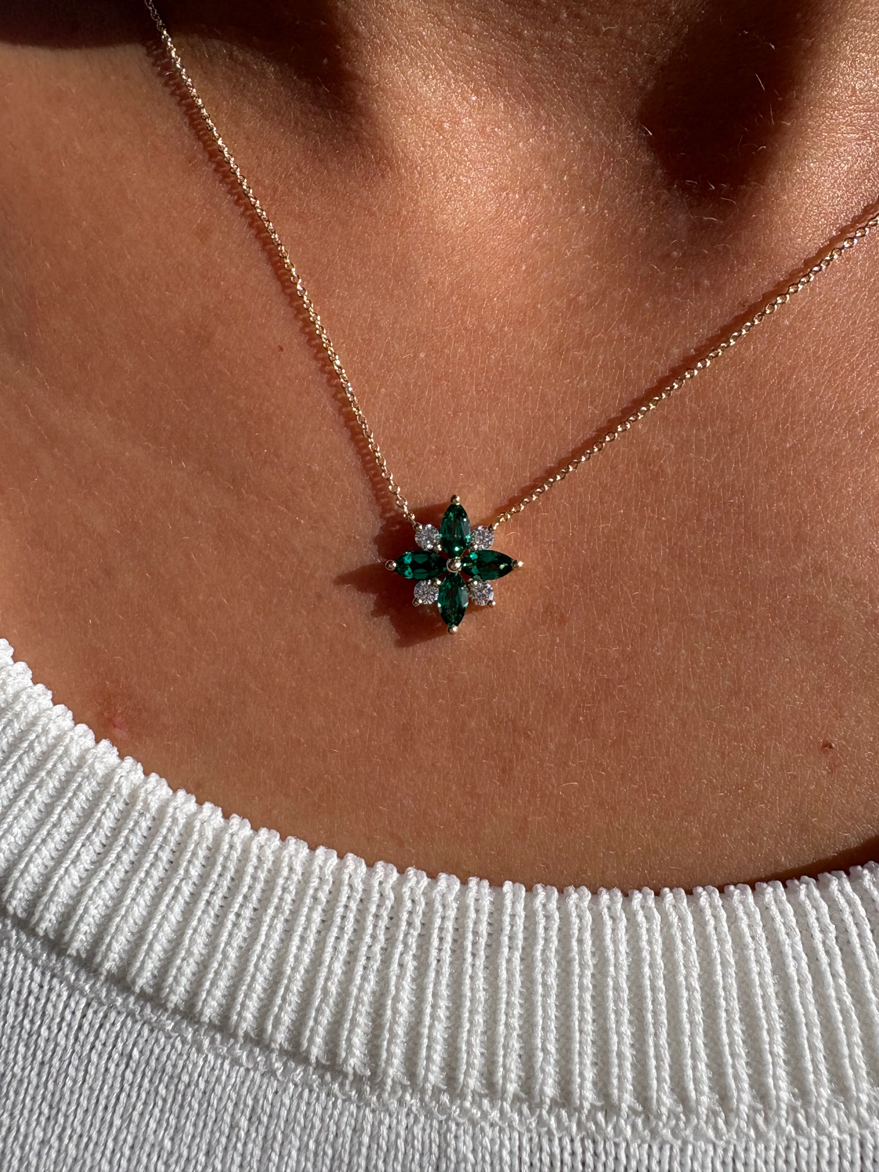 Green Emerald and Diamond Lotus Pendant - Image 4