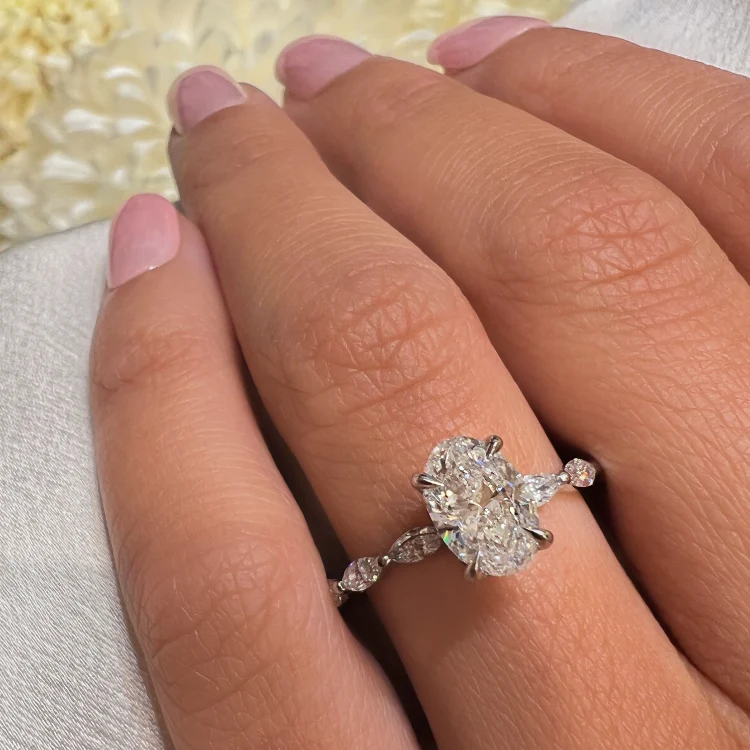 Head Oval Heels Engagement Ring - Image 2