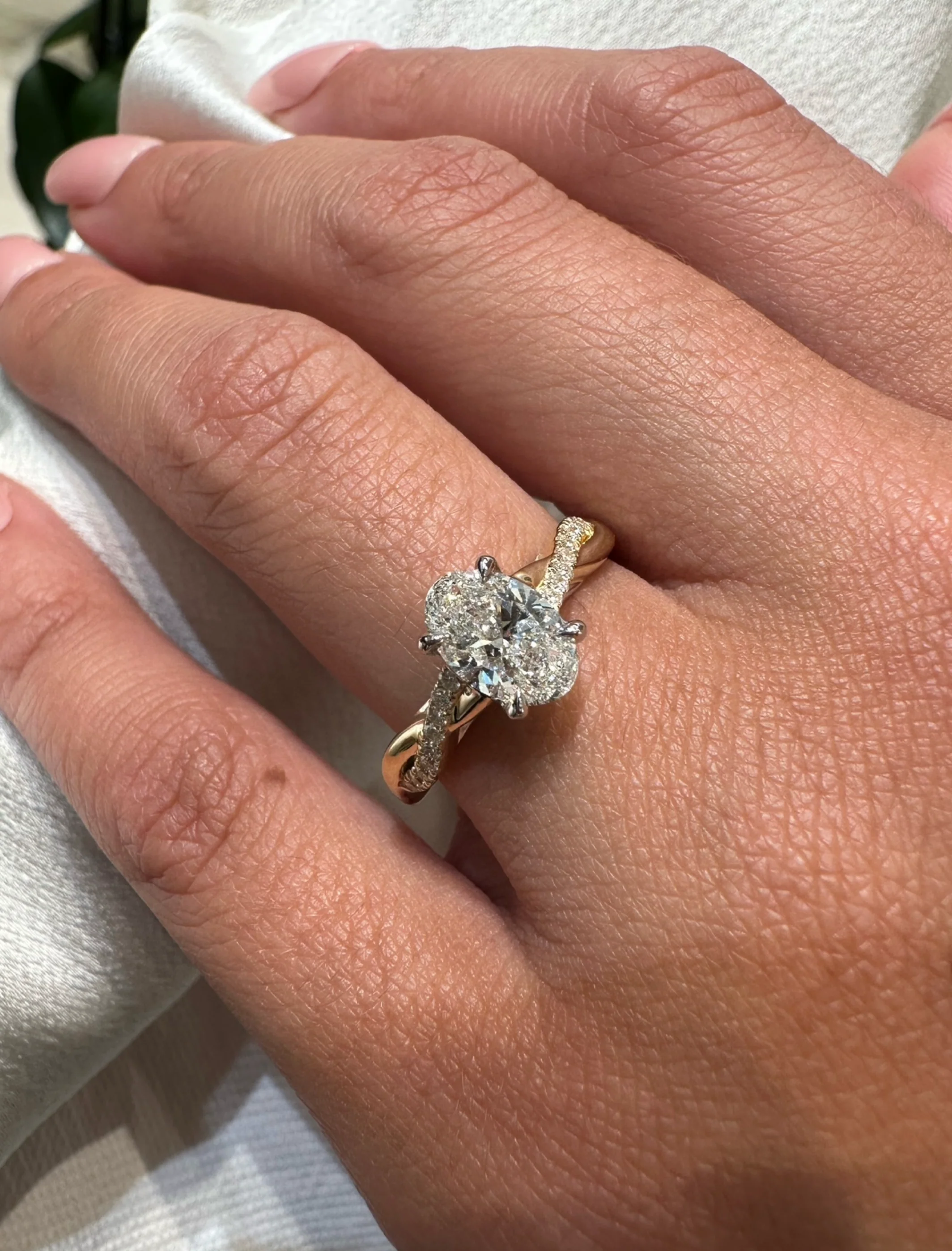 Oval Twist Engagement Ring - Image 4