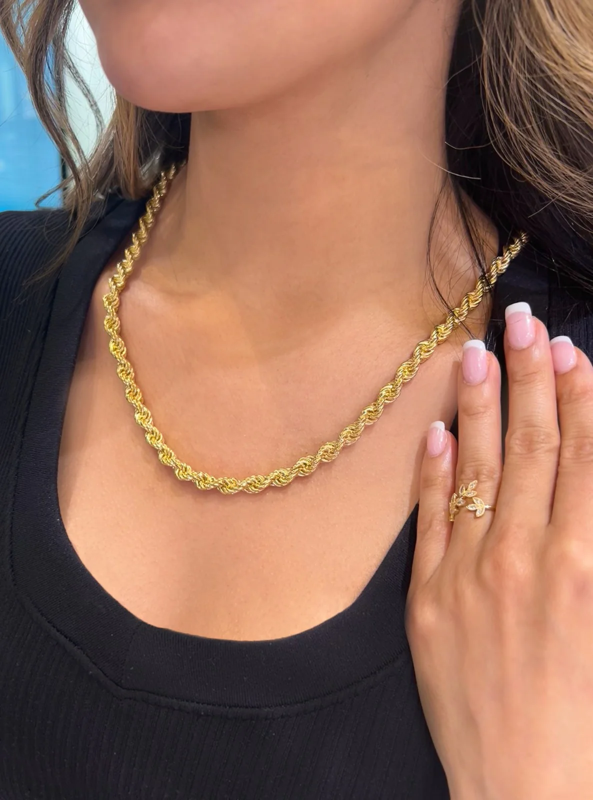 Women's Solid Gold Rope Chain - Image 2